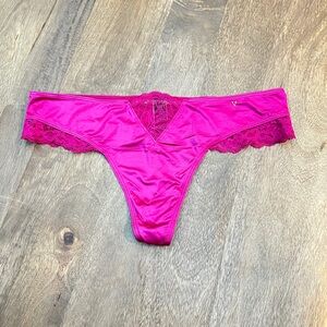 Victoria’s Secret Very Sexy Micro Lace Insert Satin Thong Panties VS Large L